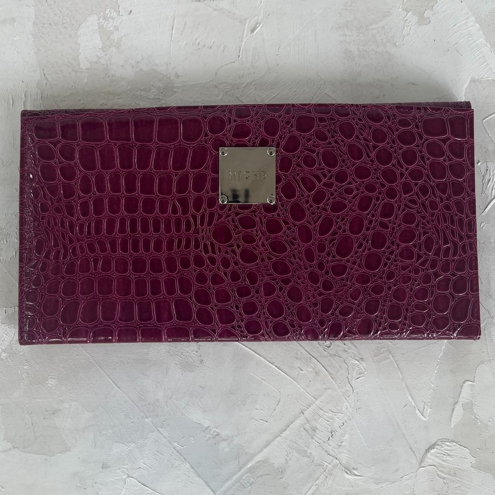 Miche Burgundy clutch